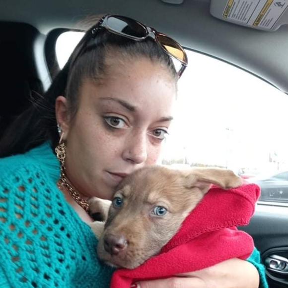 Meet your Posher, Tiffiney - Picture 2 of 2